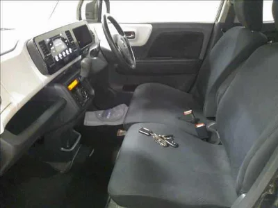 SUZUKI MRWAGON