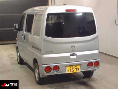 NISSAN CLIPPER VAN