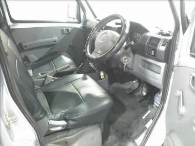 NISSAN CLIPPER VAN