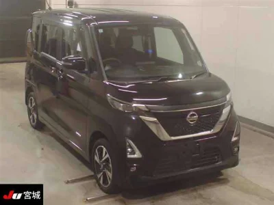 NISSAN ROOX