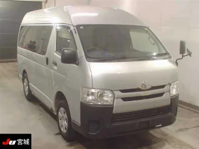 TOYOTA REGIUS VAN
