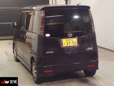 NISSAN ROOX