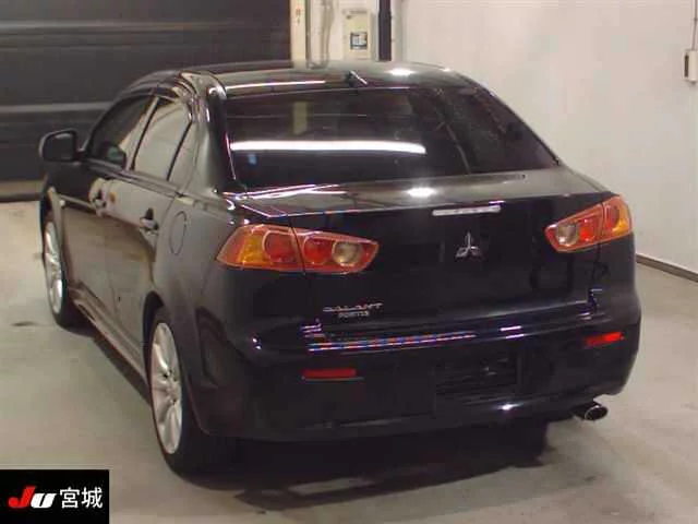 Mitsubishi Galant Fortis  с аукциона в Японии