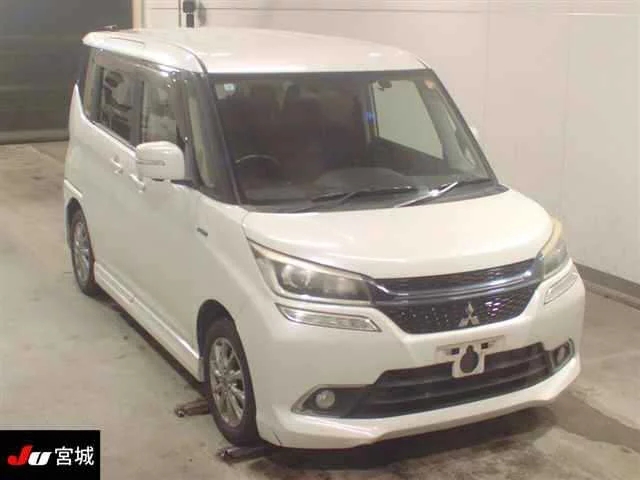 Mitsubishi Delica D:2  с аукциона в Японии