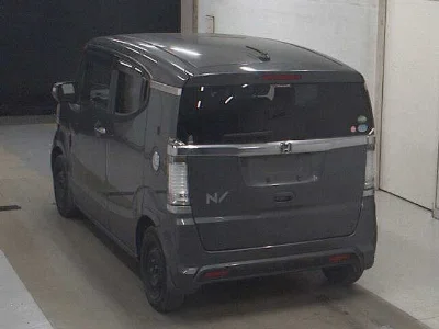 HONDA N BOX SLASH