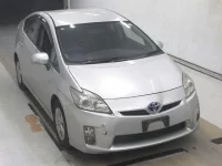 Цена авто Toyota Prius с аукционов Японии, номер кузова ZVW30, пробег 171 000, оценка 6