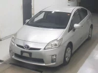 Цена авто Toyota Prius с аукционов Японии, номер кузова ZVW30, пробег 171 000, оценка 6