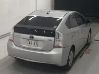 Цена авто Toyota Prius с аукционов Японии, номер кузова ZVW30, пробег 171 000, оценка 6