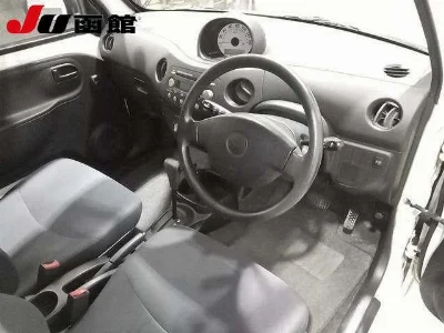 DAIHATSU ESSE