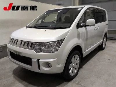 MITSUBISHI DELICA D5