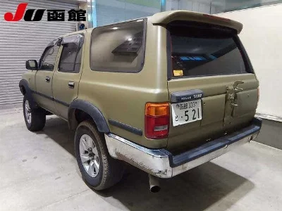 TOYOTA HILUX SURF