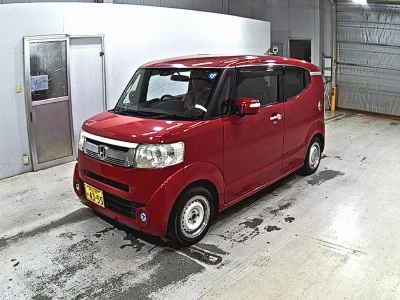 HONDA N BOX SLASH