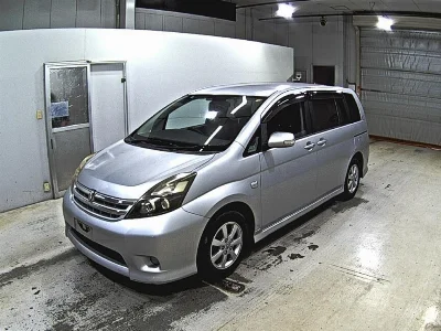 TOYOTA ISIS