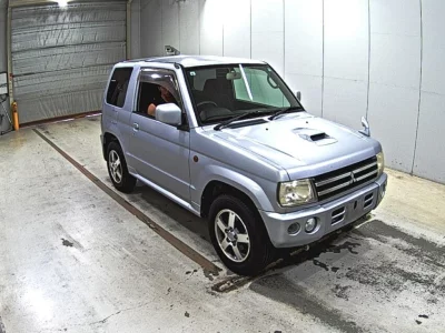 MITSUBISHI PAJERO MINI