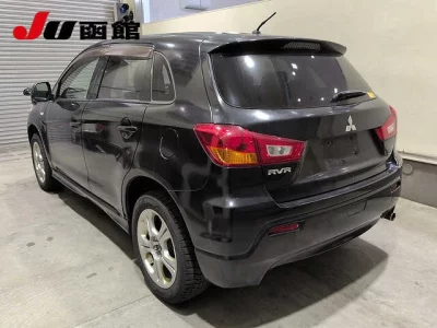 MITSUBISHI RVR