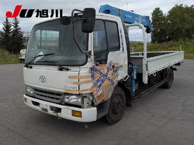 TOYOTA DYNA