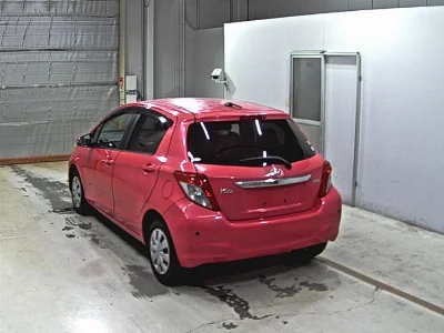 TOYOTA VITZ