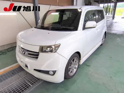 TOYOTA BB