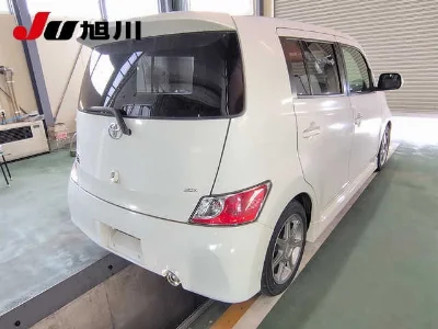 TOYOTA BB