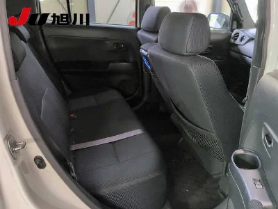 TOYOTA BB