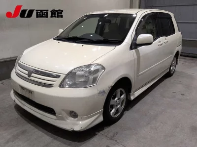 TOYOTA RAUM