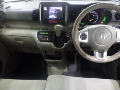 HONDA N BOX PLUS