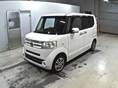 HONDA N BOX PLUS