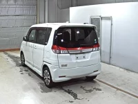 Цена авто Mitsubishi  с аукционов Японии, номер кузова MB15S, пробег 92 000, оценка 2