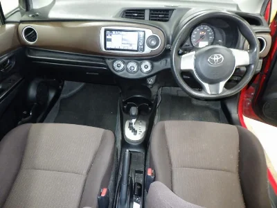 TOYOTA VITZ