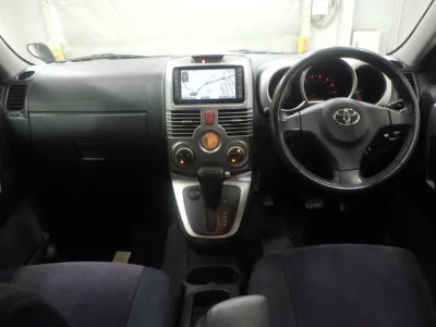 TOYOTA RUSH