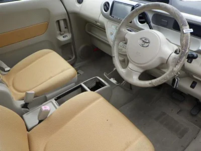 TOYOTA PORTE