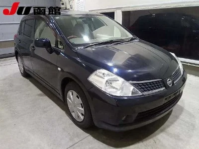 NISSAN TIIDA