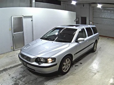VOLVO V70