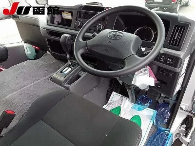 TOYOTA COASTER
