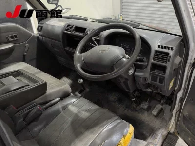 NISSAN VANETTE TRUCK