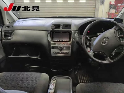 TOYOTA IPSUM