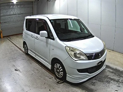 Mitsubishi Delica D:2
