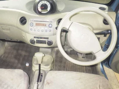 DAIHATSU ESSE