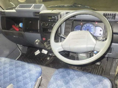 MITSUBISHI CANTER