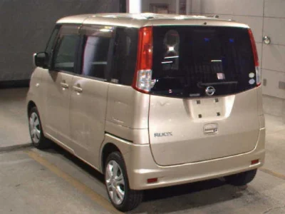 NISSAN ROOX