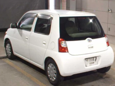 DAIHATSU ESSE