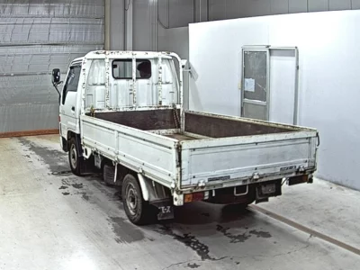 TOYOTA HIACE TRUCK