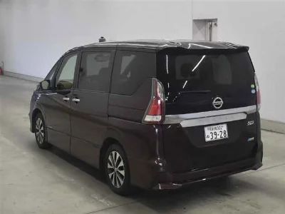 NISSAN SERENA