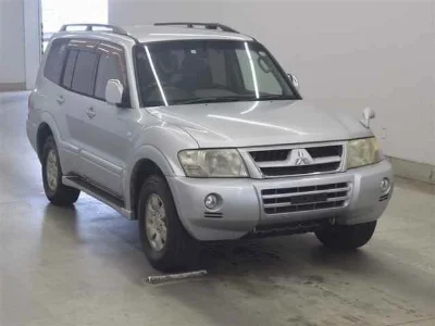 MITSUBISHI PAJERO