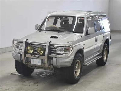 MITSUBISHI PAJERO