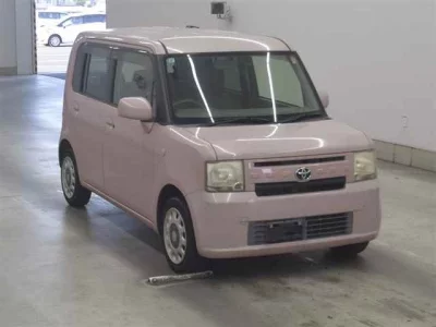 TOYOTA PIXIS SPACE