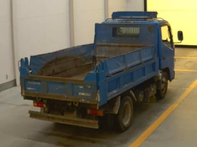MITSUBISHI CANTER