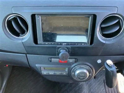 SUBARU LUCRA