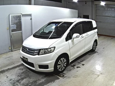 HONDA FREED SPIKE