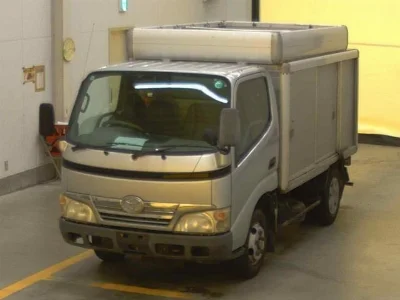 TOYOTA DYNA
